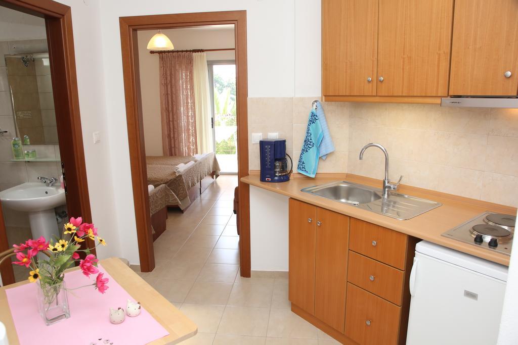 Kastoria Hotel Apartments Chaniotis Habitación foto
